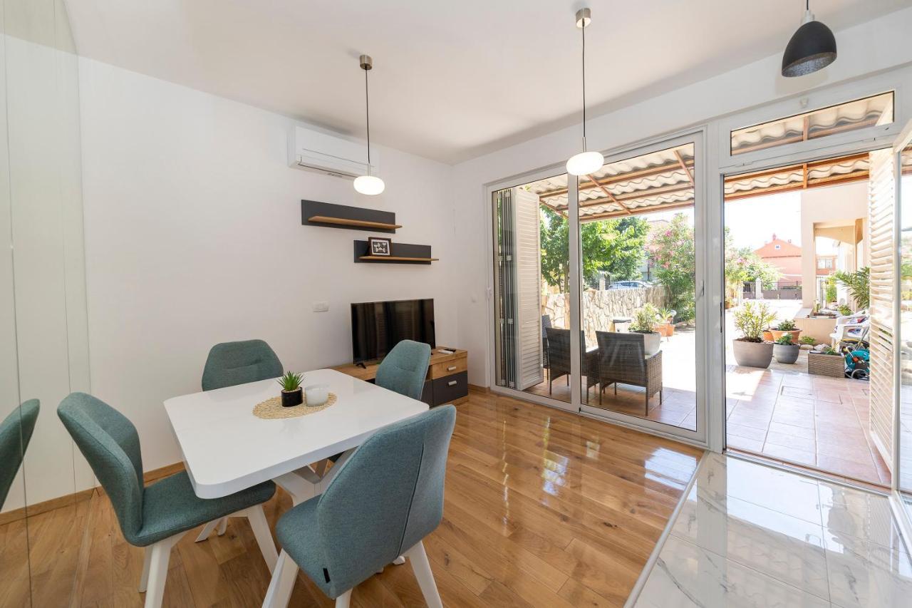 Duffys Apartment Zadar Luaran gambar